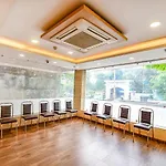 Fabhotel Stay Inn International