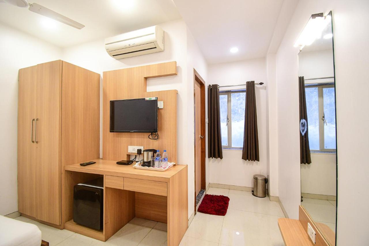 Hotel Fabhotel International Kolkata